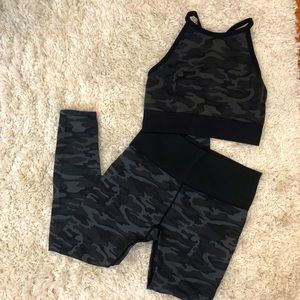Grey Camo SoulCycle Sports Bra Leggings Set Sz M